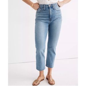 Madewell 31 Petite curvy classic straight leg high rise jeans in meadowland wash